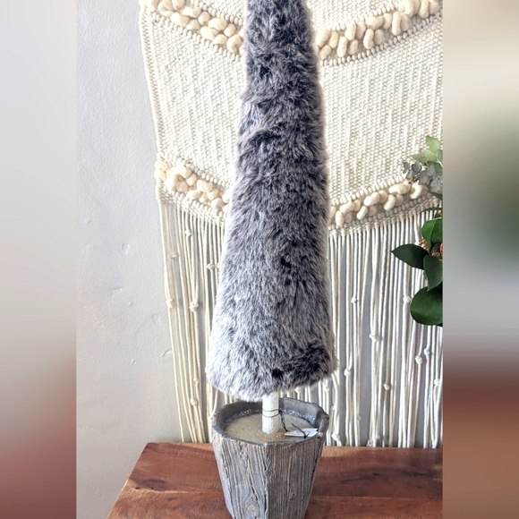 Faux fux Gray Christmas tree wood base 28 in tall gray brown fuzzy nwt - Picture 2 of 3